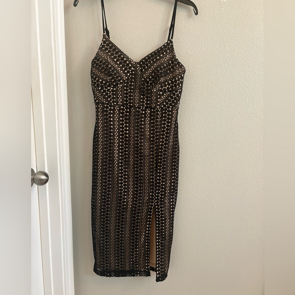 Lulu's Black Lace cocktail dress adjustable straps size small